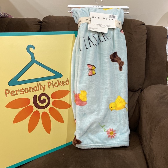 Rae Dunn EASTER Throw - Picture 1 of 3